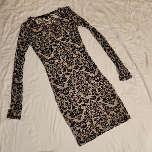 Forever 21 Black and Cream Long Sleeve Dress